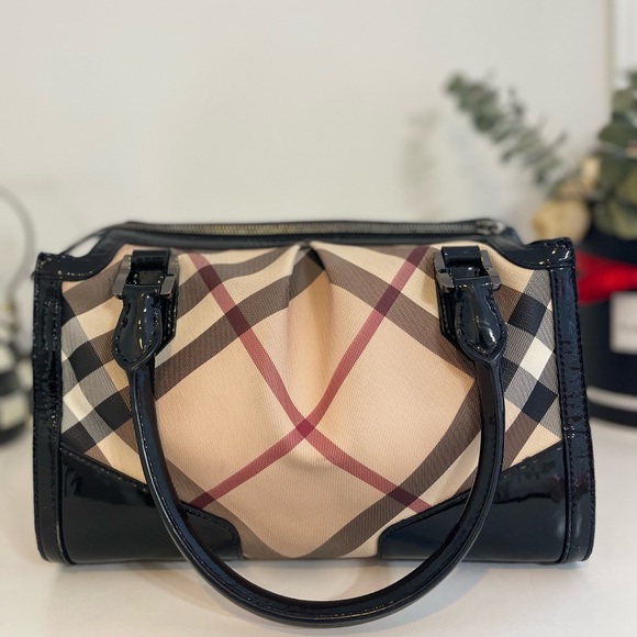 Burberry Handbags - Burberry Classic Nova Check Bag Black